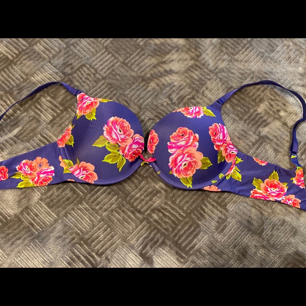 Victoria’s Secret purple floral push up bra